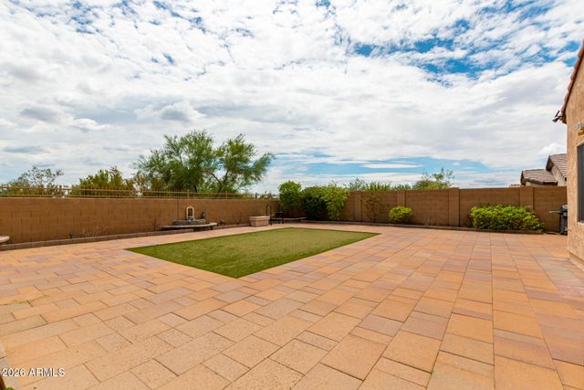 1019 W Spur Drive, Phoenix, AZ 85085