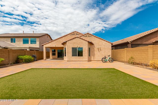 1019 W Spur Drive, Phoenix, AZ 85085