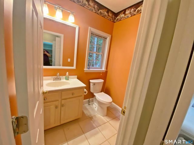 279 South Georges Hill Road, Southbury, CT 06488