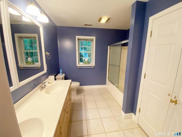 279 South Georges Hill Road, Southbury, CT 06488