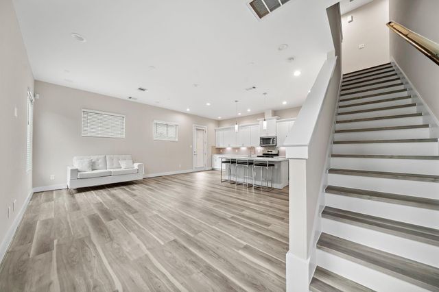 7510 Sandle Street, Houston, TX 77088