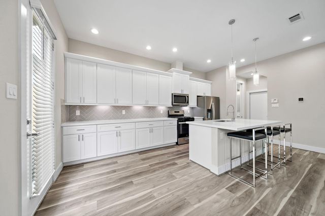 7510 Sandle Street, Houston, TX 77088