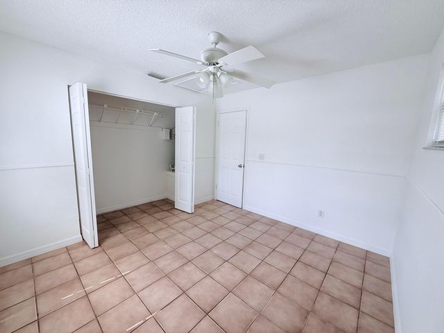 2315 86th Drive, Vero Beach, FL 32966