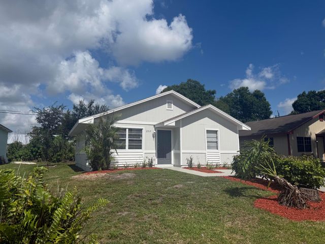 2315 86th Drive, Vero Beach, FL 32966