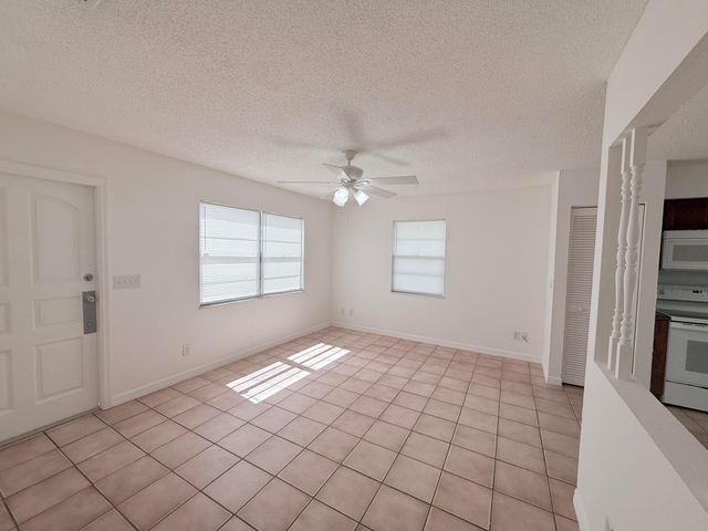 2315 86th Drive, Vero Beach, FL 32966