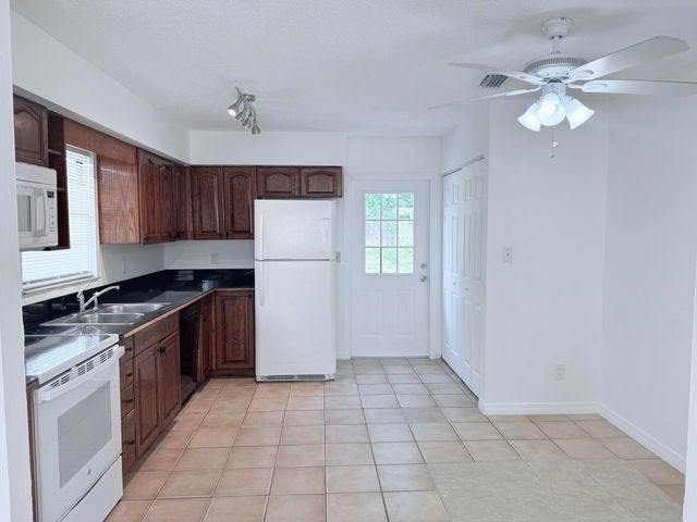 2315 86th Drive, Vero Beach, FL 32966