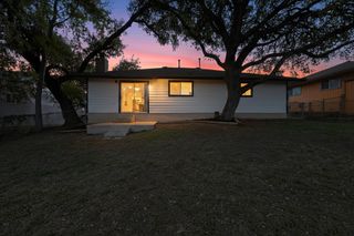 912 Speer LN, Austin, TX 78745
