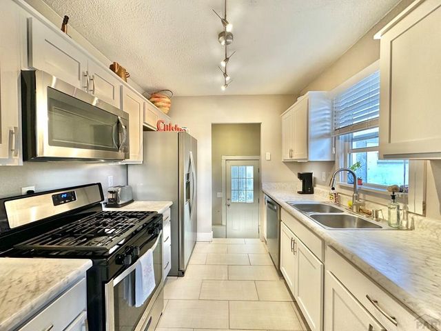 411 E Routt Ave, Pueblo, CO 81004