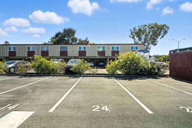 3015 Los Prados Street 114, San Mateo, CA 94403