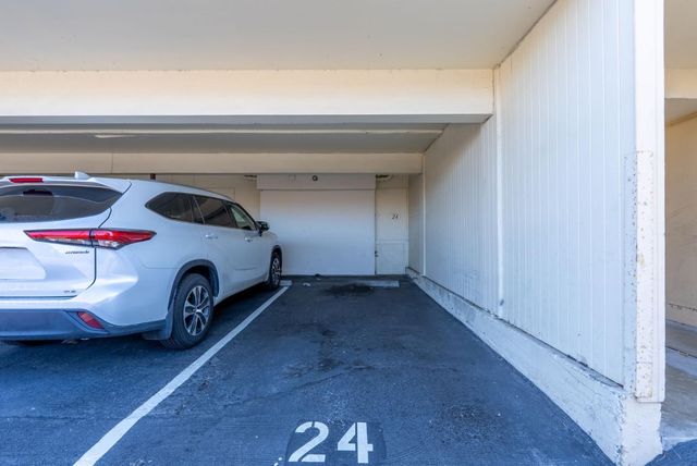 3015 Los Prados Street 114, San Mateo, CA 94403