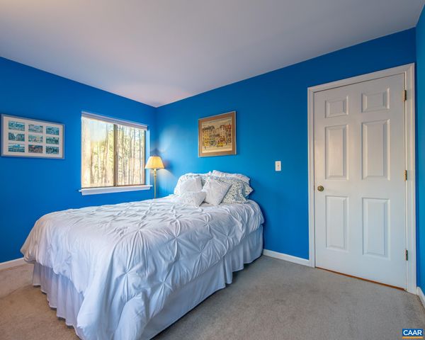 1190 TRILLIUM RD, Earlysville, VA 22936