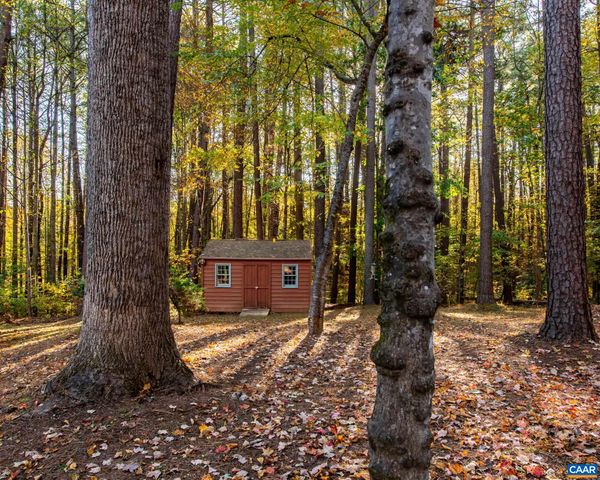 1190 TRILLIUM RD, Earlysville, VA 22936