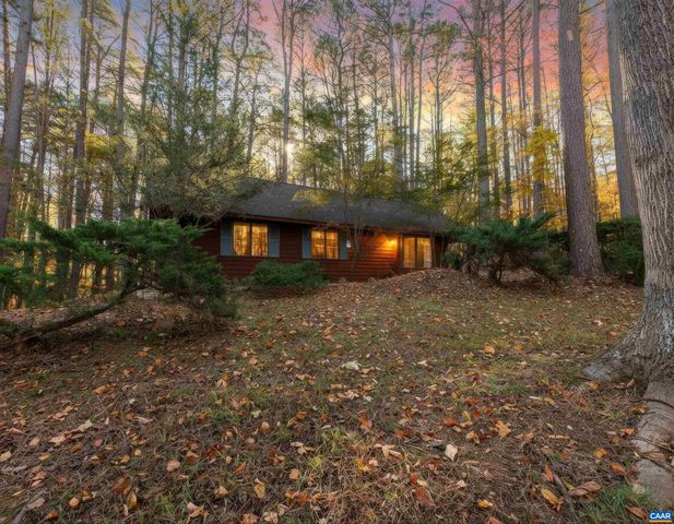 1190 TRILLIUM RD, Earlysville, VA 22936