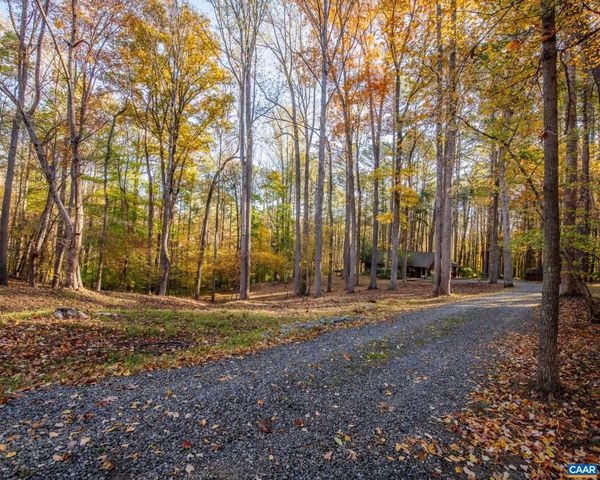 1190 TRILLIUM RD, Earlysville, VA 22936