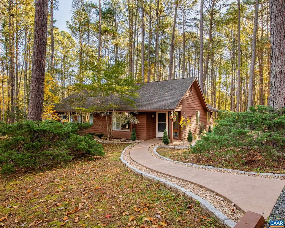 1190 TRILLIUM RD, Earlysville, VA 22936