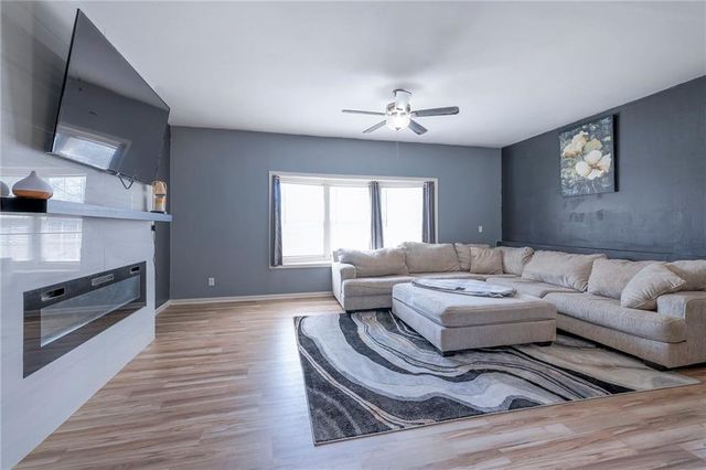 304 E South Street, Harrisonville, MO 64701