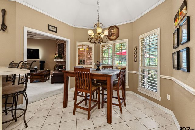 3621 Rock Creek Dr, Tyler, TX 75707