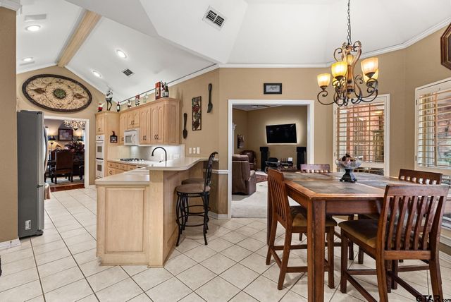 3621 Rock Creek Dr, Tyler, TX 75707
