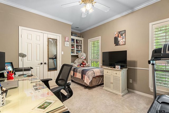 3621 Rock Creek Dr, Tyler, TX 75707