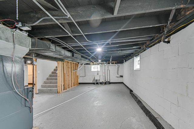 1011 Marquette Road, Lake Station, IN 46405