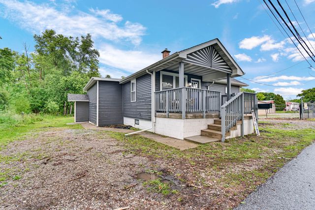 1011 Marquette Road, Lake Station, IN 46405