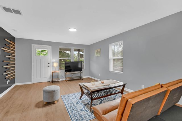 1011 Marquette Road, Lake Station, IN 46405