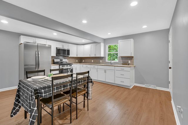 1011 Marquette Road, Lake Station, IN 46405