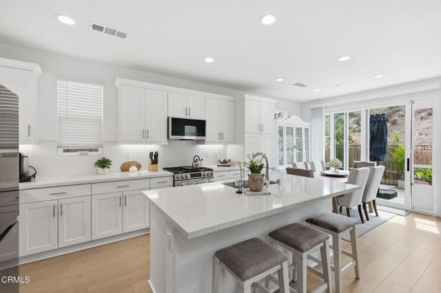 392 Fraser Point, Camarillo, CA 93012