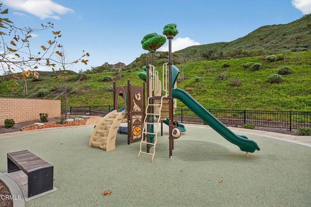 392 Fraser Point, Camarillo, CA 93012