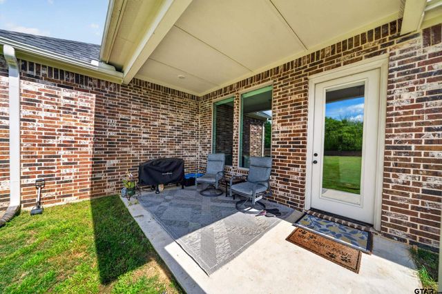 7836 Freestone Dr, Bullard, TX 75757