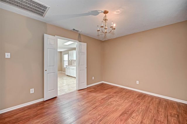 2807 Burgess Hill Court, Pearland, TX 77584