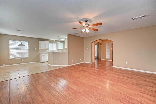 2807 Burgess Hill Court, Pearland, TX 77584