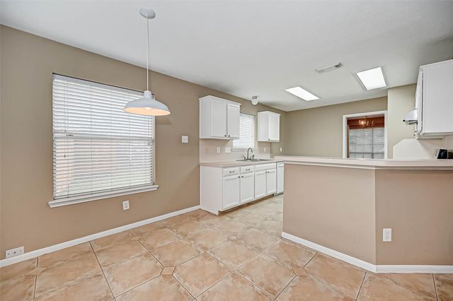 2807 Burgess Hill Court, Pearland, TX 77584