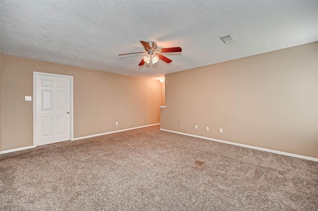 2807 Burgess Hill Court, Pearland, TX 77584