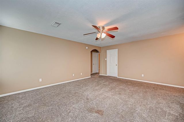 2807 Burgess Hill Court, Pearland, TX 77584