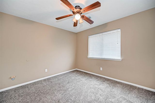 2807 Burgess Hill Court, Pearland, TX 77584