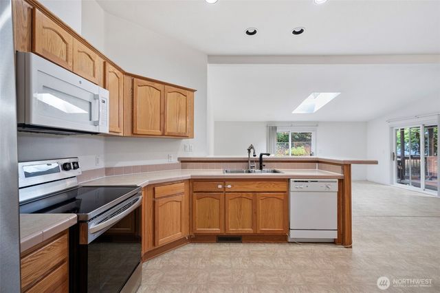 10088 Fairview Boulevard SW, Port Orchard, WA 98367