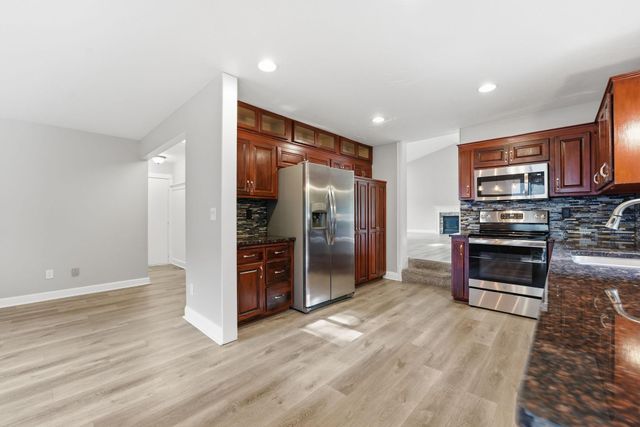 17399 Ridgewood Court, Prior Lake, MN 55372