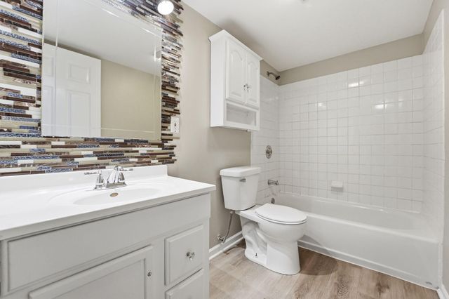 17399 Ridgewood Court, Prior Lake, MN 55372