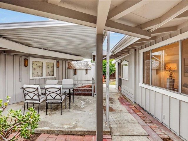 10525 Barnhart Court, Cupertino, CA 95014