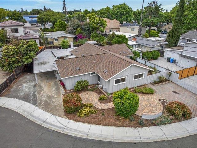 10525 Barnhart Court, Cupertino, CA 95014