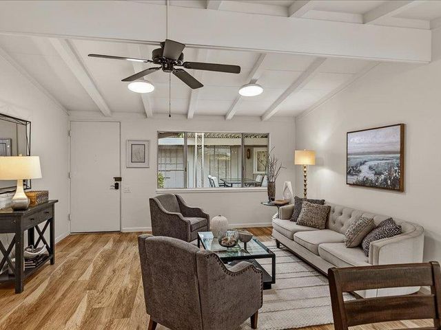 10525 Barnhart Court, Cupertino, CA 95014