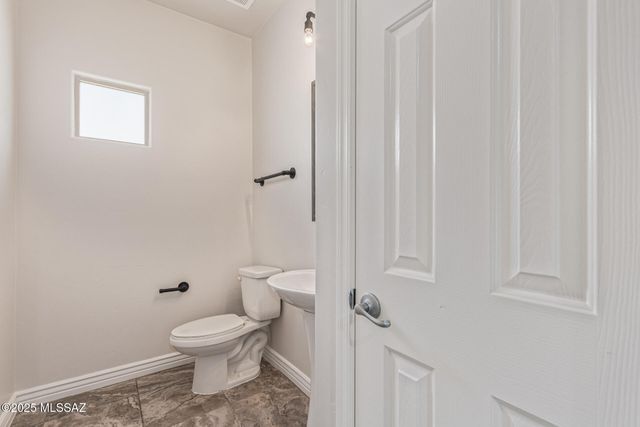 12414 E Calle Riobamba, Vail, AZ 85641