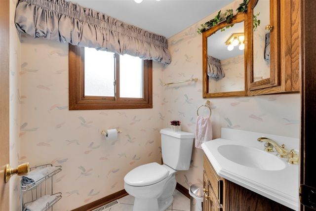 21W200 North Lane, Itasca, IL 60143