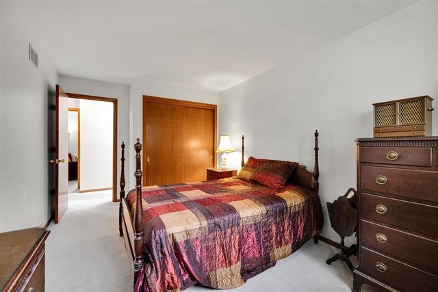 21W200 North Lane, Itasca, IL 60143