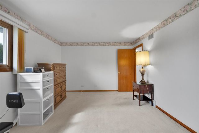21W200 North Lane, Itasca, IL 60143