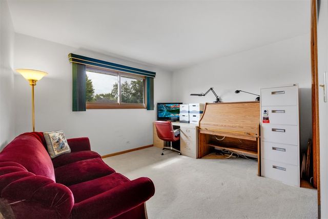 21W200 North Lane, Itasca, IL 60143