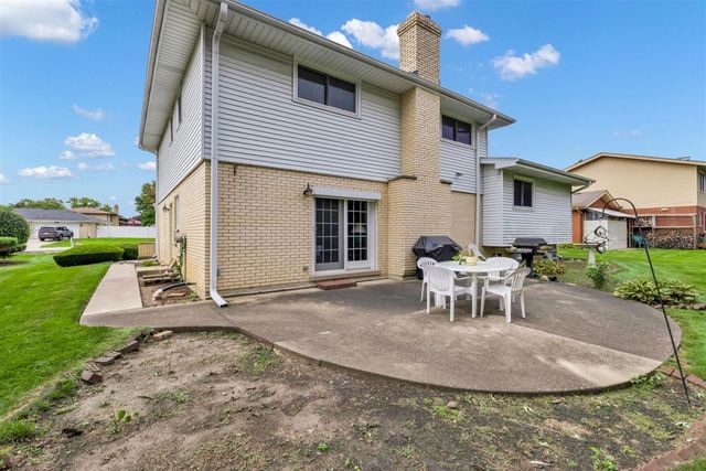 21W200 North Lane, Itasca, IL 60143