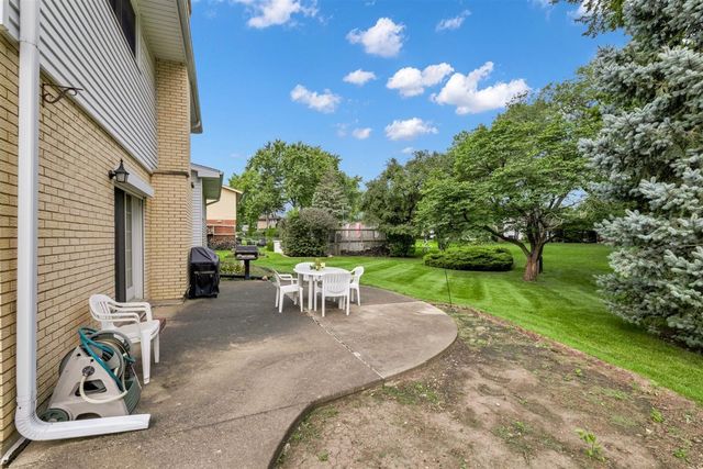 21W200 North Lane, Itasca, IL 60143