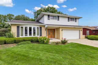 21W200 North Lane, Itasca, IL 60143